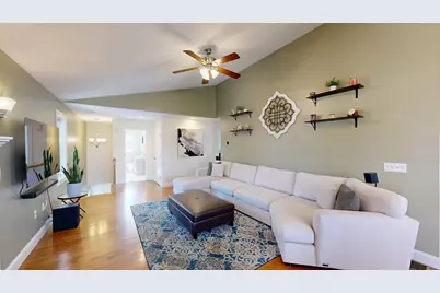 23 Upton Street, Millbury, MA 01527 - Photo 13