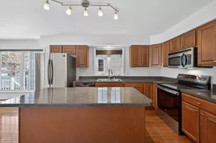 2 Sterling Ln, Walpole, MA 02081 - Photo 9