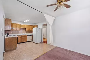 21 Ferndale St, Boston, MA 02124 - Photo 3