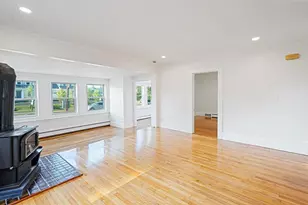 84 E Main St, Hopkinton, MA 01748 - Photo 9