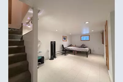 10 W Elm Ave, Quincy, MA 02170 - Photo 19