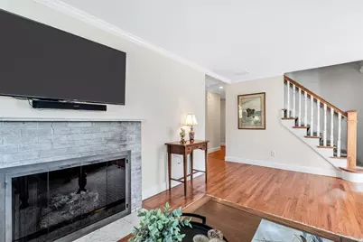 70 Lakeview Ave, Falmouth, MA 02540 - Photo 13