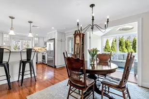 70 Lakeview Ave, Falmouth, MA 02540 - Photo 17