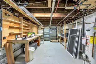 70 Lakeview Ave, Falmouth, MA 02540 - Photo 41