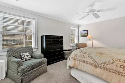 70 Lakeview Ave, Falmouth, MA 02540 - Photo 25