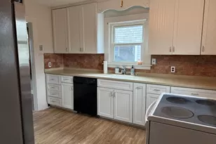 7 Fearing St, Wareham, MA 02532 - Photo 5