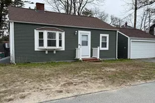 7 Fearing St, Wareham, MA 02532 - Photo 1