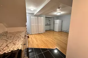 474 E 7th St, Boston, MA 02127 - Photo 9