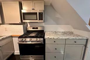 474 E 7th St, Boston, MA 02127 - Photo 11