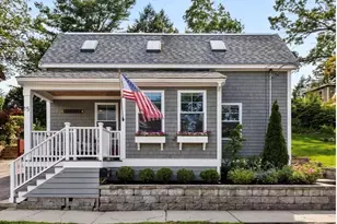 15 Howard St, Newburyport, MA 01950 - Photo 35