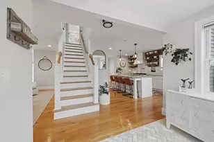 15 Howard St, Newburyport, MA 01950 - Photo 5
