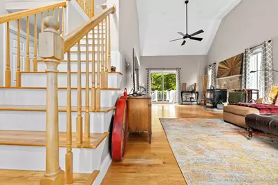 146 Essex Street, Middleton, MA 01949 - Photo 3