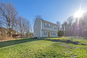 38 Brook St, Georgetown, MA 01833 - Photo 3