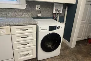 1 Wentworth Ter, Malden, MA 02148 - Photo 9