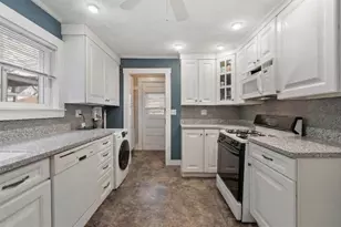 1 Wentworth Ter, Malden, MA 02148 - Photo 7