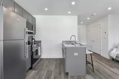 585 Essex St #PH 706, Lynn, MA 01901 - Photo 5
