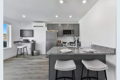 585 Essex St #413, Lynn, MA 01901 - Photo 3