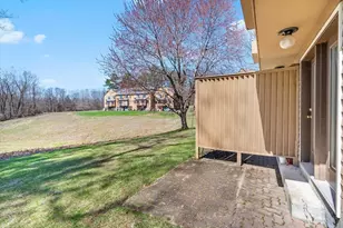 575 Bridge Rd, Northampton, MA 01062 - Photo 11