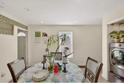 12 Cottage Pl, Boston, MA 02136 - Photo 5