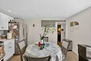 12 Cottage Pl, Boston, MA 02136 - Photo 9