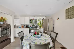 12 Cottage Pl, Boston, MA 02136 - Photo 5