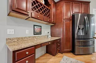 320 Lincoln Cir, Northbridge, MA 01534 - Photo 11