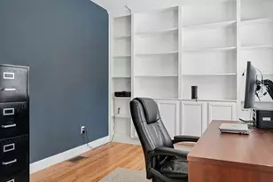 320 Lincoln Cir, Northbridge, MA 01534 - Photo 17