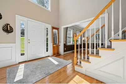 320 Lincoln Circle, Northbridge, MA 01534 - Photo 3