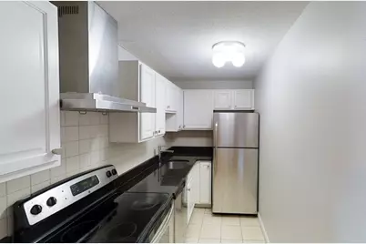 14 Murdock St #3-2, Somerville, MA 02145 - Photo 1