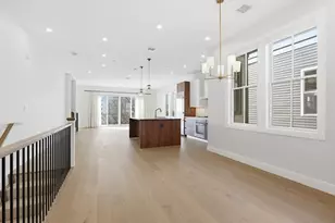 407 E 7th St, Boston, MA 02127 - Photo 35