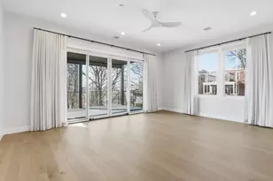 407 E 7th St, Boston, MA 02127 - Photo 3