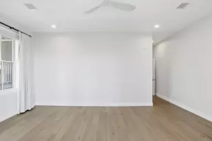 407 E 7th St, Boston, MA 02127 - Photo 5