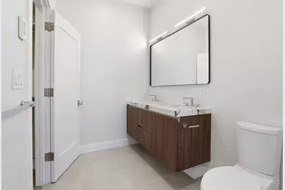 407 E 7th St #2, Boston, MA 02127 - Photo 13