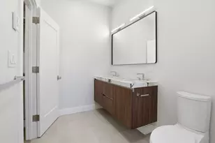 407 E 7th St, Boston, MA 02127 - Photo 13