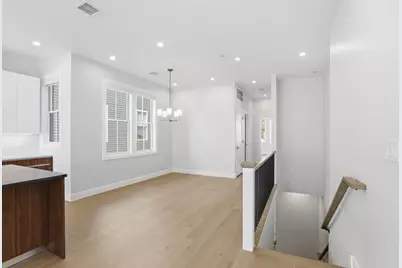 407 E 7th St #2, Boston, MA 02127 - Photo 33