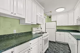 77 Pond Ave, Brookline, MA 02445 - Photo 5