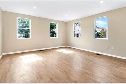 139 River St #139, Cambridge, MA 02139 - Photo 5