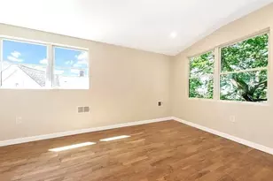 139 River St, Cambridge, MA 02139 - Photo 9