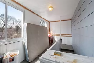 21 Burnap St, Fitchburg, MA 01420 - Photo 27