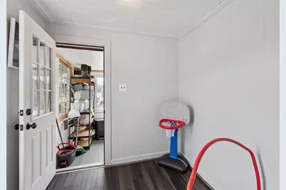 21 Burnap St, Fitchburg, MA 01420 - Photo 23