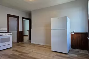 2 Hillside St 3rd Fl, Worcester, MA 01610 - Photo 5