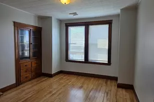 2 Hillside St 3rd Fl, Worcester, MA 01610 - Photo 11