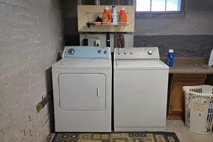 2 Hillside St 3rd Fl, Worcester, MA 01610 - Photo 21