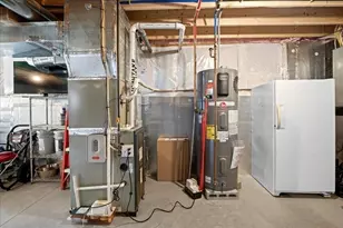 141 Thompson St, Palmer, MA 01069 - Photo 27