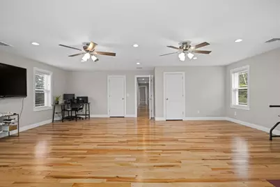 141 Thompson St, Palmer, MA 01069 - Photo 25