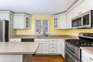 4 Independence Ln, Millis, MA 02054 - Photo 13