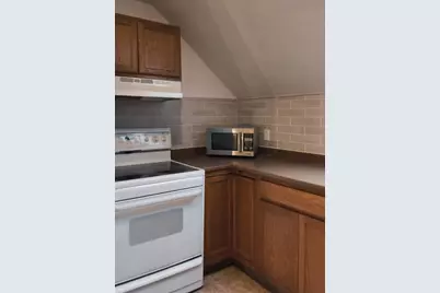 186 Branscomb St #3, New Bedford, MA 02745 - Photo 9