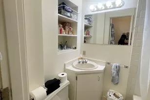 68 Myrtle St, Boston, MA 02114 - Photo 13