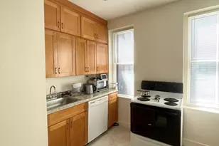 68 Myrtle St, Boston, MA 02114 - Photo 9