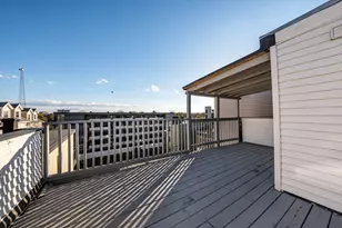 351 E 8th St, Boston, MA 02127 - Photo 9